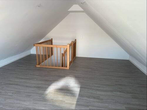 SpitzbodenAbstellen - 