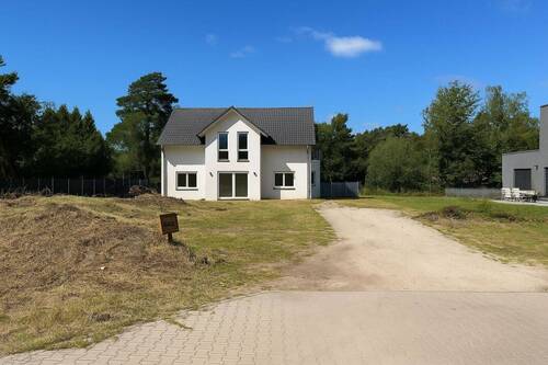 Aussenansicht - 8 Zimmer Mehrfamilienhaus, Wohnhaus zum Kaufen in Seevetal