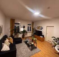 Studentenpaar willkommen! Sanierte 4-Zimmer-Altbauwohnung ohne Balkon in ruhiger Innenstadtlage von Fürth