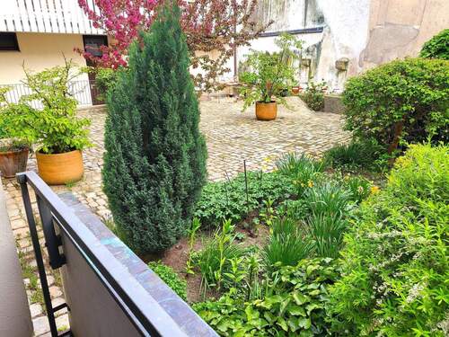 ...in den Innenhof - 