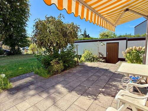 Terrasse mit Markise Südseite - 