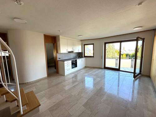 Essbereich mit offener Küche - 3 Zimmer Etagenwohnung zur Miete in Filderstadt