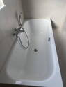 Hauptbad mit Dusche und Wanne - 