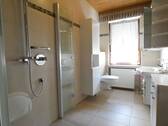 Neues Bad mit bodengleicher Dusche - 