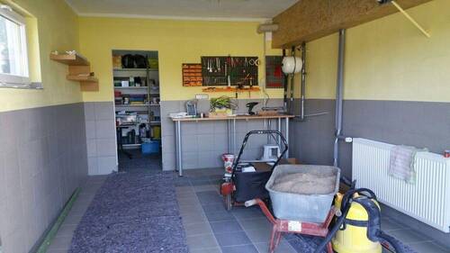 Garage Strom,Heizung,Wasser - 