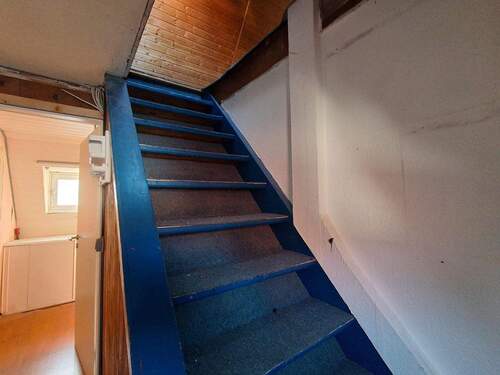 Treppe zum Dachboden - 