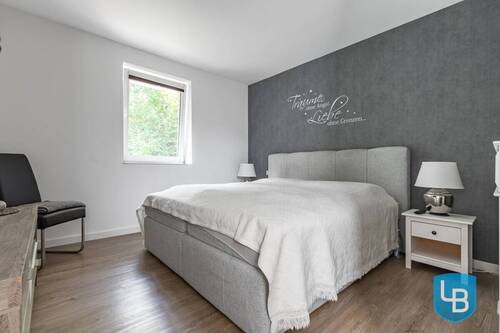 Gefangenes Zimmer/ Schlafzimmer im OG - 