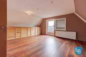 ...mit Balkon - 
