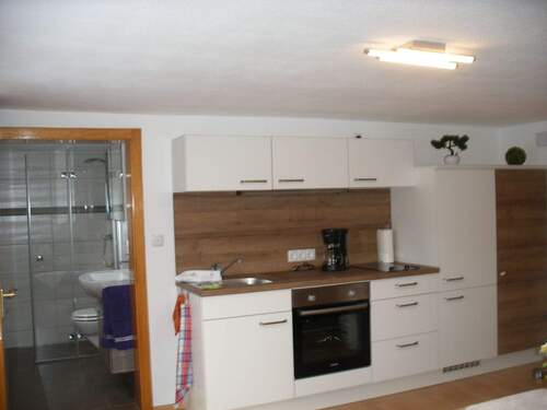 (Einbau-)Küchenzeile im Appartement - 