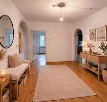 Stilvolle 3-Zimmer-Altbauwohnung in Hamburg-Lokstedt - modernes Wohnen im sanierten KfW-55-Haus