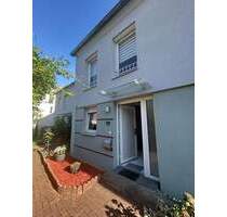 Reihenmittelhaus mit Garage und Stellplatz - Kaiserslautern Innenstadt