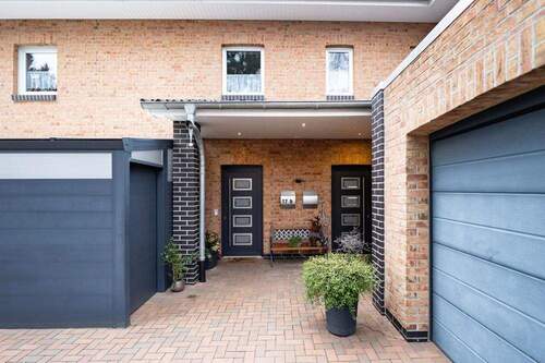 Eingänge in die Wohneinheiten - 