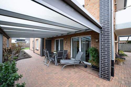 Überdachte Hauptterrasse - 