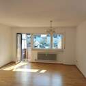 Wohnzimmer - Helle 3-Zimmer-Eigentumswohnung mit Balkon und Garage