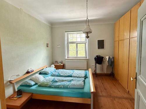 Schlafzimmer 1. OG - 