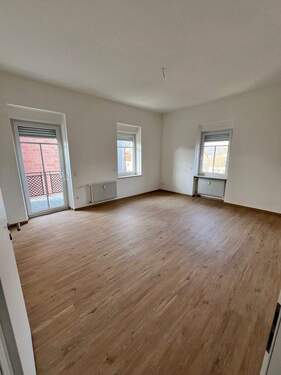 Zimmer I.jpeg - Erstbezug nach Komplettsanierung! Aparte 2 - Zimmerwohnung mit Balkon in zentraler Lage