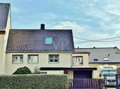 Straßenansicht - 7 Zimmer Einfamilienhaus zum Kaufen in Neukirchen/Erzgebirge