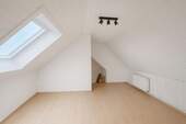 Zimmer Dachgeschoss / Aufgang - 