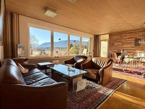 Helles Wohnzimmer mit Traumblick - 