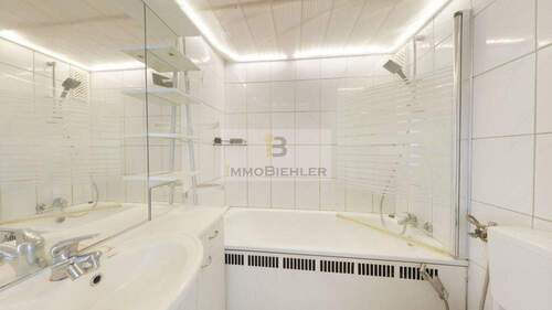 Bad - 2 Zimmer Etagenwohnung in Leverkusen