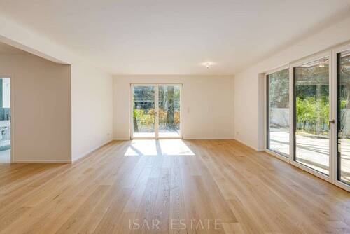 Wohnzimmer - 5 Zimmer Etagenwohnung in München