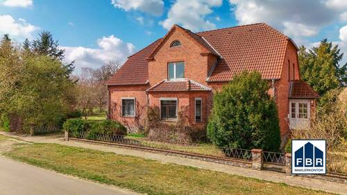 Herzlich willkommen - 8 Zimmer Einfamilienhaus zum Kaufen in Moraas