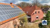 Nebengelass mit PV-Anlage - 8 Zimmer Einfamilienhaus in Moraas