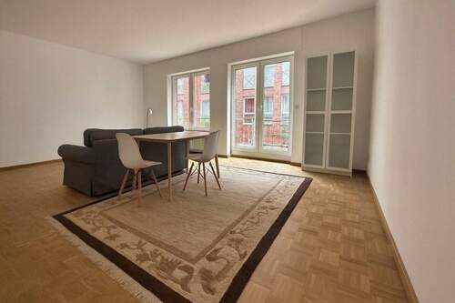 Wohnzimmer - *** Attraktive Wohnung für Familien & DUS-Pendler ***
