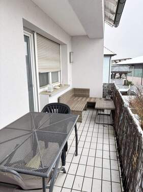 .. sonniger Südbalkon ! - 4 Zimmer Etagenwohnung in Volkach
