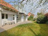 Tolle Terrasse mit schön angelegtem Garten und viel Privatsphäre - 8 Zimmer Einfamilienhaus in Gerlingen