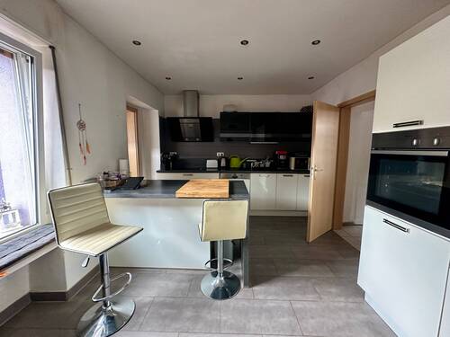 Küche im Erdgeschoss - 6 Zimmer Reihenendhaus zum Kaufen in Mettlach