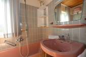 gepflegtes Vollbad ... - 
