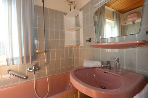 gepflegtes Vollbad ... - 