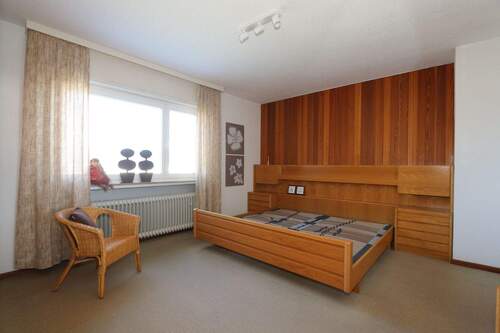 großes Schlafzimmer - 