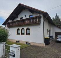 Charmantes Einfamilienhaus mit großem Garten und viel Platz zum Wohlfühlen - Ichenhausen