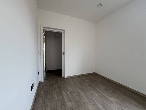 Einbauschränke für die Garderobe direkt angrenzend - 