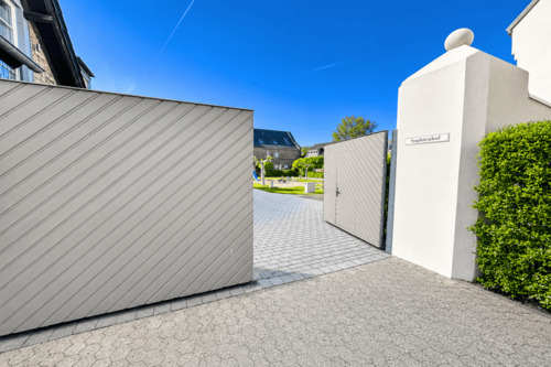 Torzugang zum Gutsanlage - 