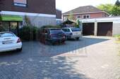 Parkfläche/ Garagen - 