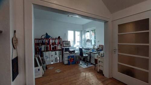 Wohnraum 1 - Erdgeschoss - 9 Zimmer Einfamilienhaus zum Kaufen in Duisburg