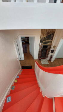 TTreppe und Flur - Erdgeschoss - 