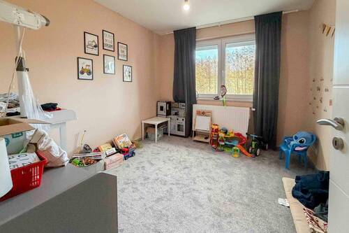 Kinderzimmer - Reihenmittelhaus mit 144,40 m&sup2; in Gerach zum Kaufen