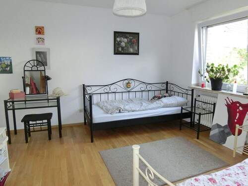 Soutterainzimmer 1von 2 - 