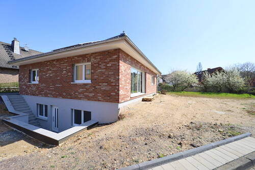 Hausansicht - Einfamilienhaus mit 174,90 m&sup2; in Swisttal zum Kaufen