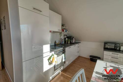 Küchenzeile im Dachgeschoss - 