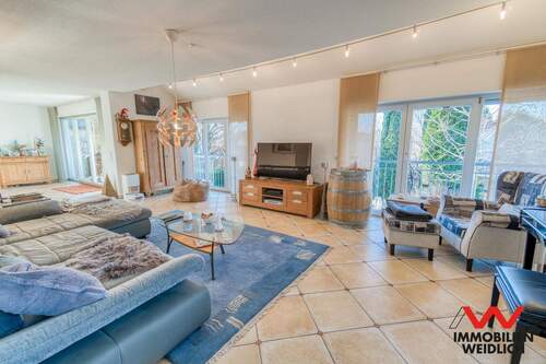 Großzügiger, heller-Wohnbereich im Erdgeschoss - 