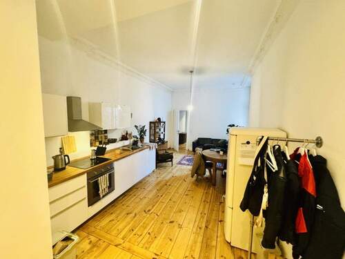 Zimmer 1 - 2 Zimmer Etagenwohnung zum Kaufen in Berlin