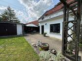 Hauseingang links - 