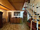 Hausflur - Hauseingang rechts - 