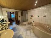 Badezimmer - Hauseingang rechts - 
