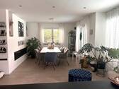 Wohnzimmer - Einfamilienhaus mit 187,30 m² in München zur Miete
